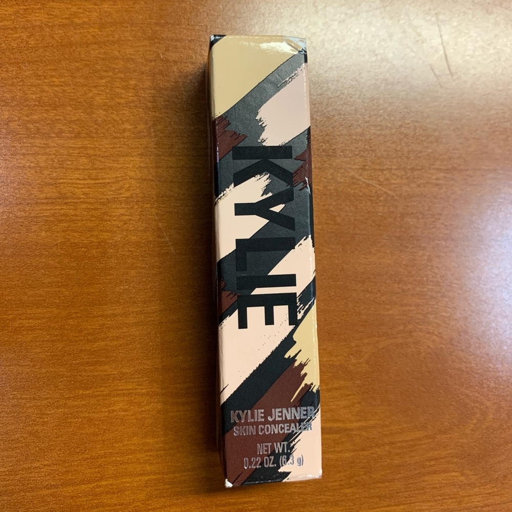 Kylie cosmetics concealer